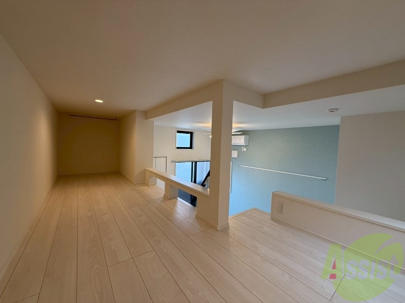 その他部屋・スペース　ロフトも広く、お布団やお荷物もしっかり置けます。