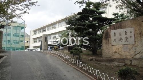 中学校　岡山市立妹尾中学校（中学校）まで1731m