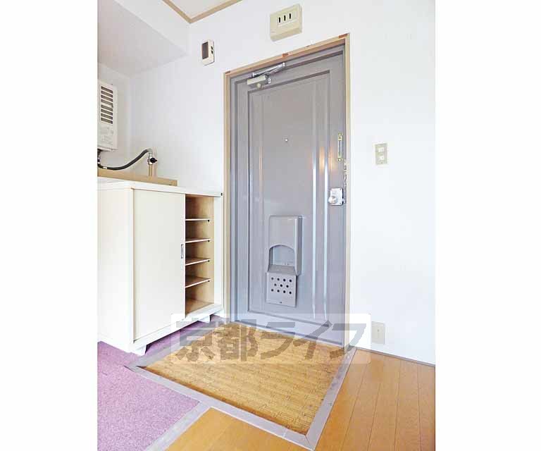 玄関　玄関です。