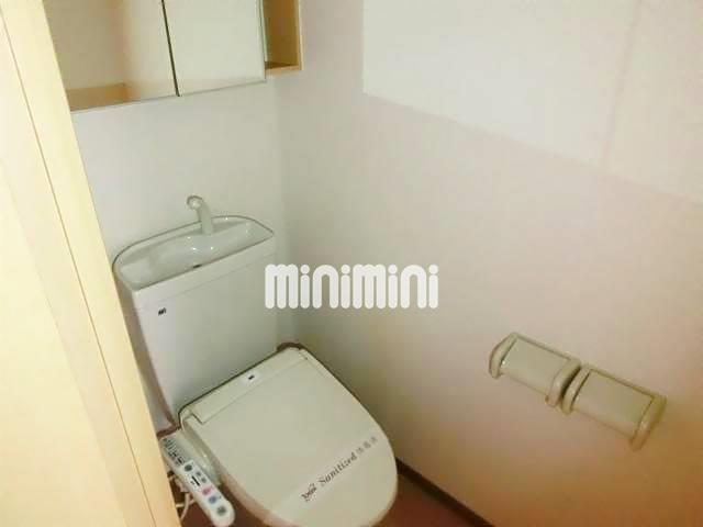 トイレ　ウォシュレット鏡付き