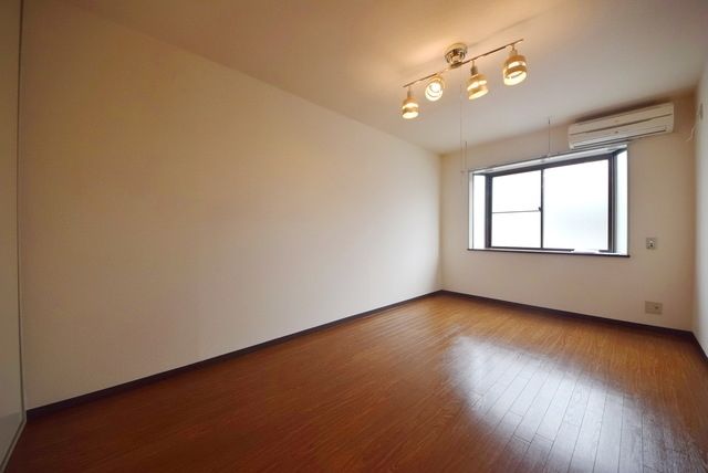 居室・リビング　★賃貸物件のお問い合わせはタウンハウジング登戸店まで★