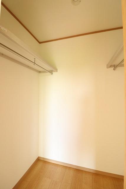 収納　収納（写真は105号室）