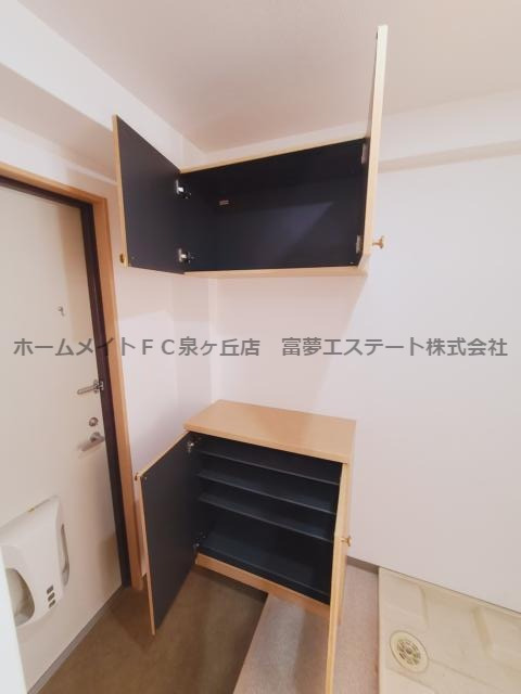 玄関　シューズボックス