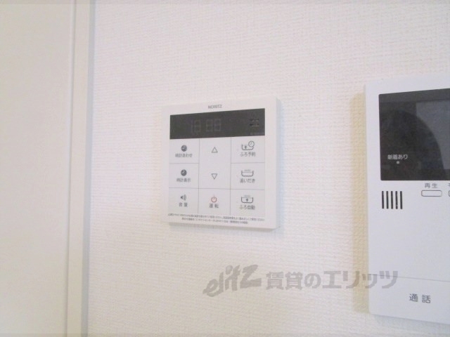 その他設備　給湯器リモコン