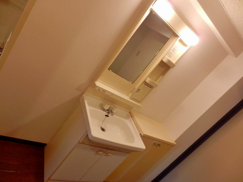 洗面設備　洗面台です