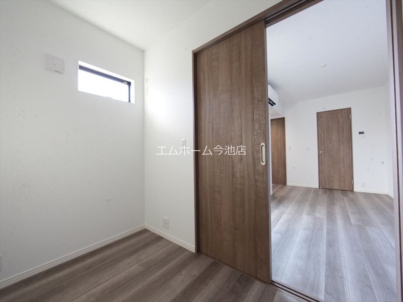 その他部屋・スペース　洋室3.8帖　収納充実　同仕様写真