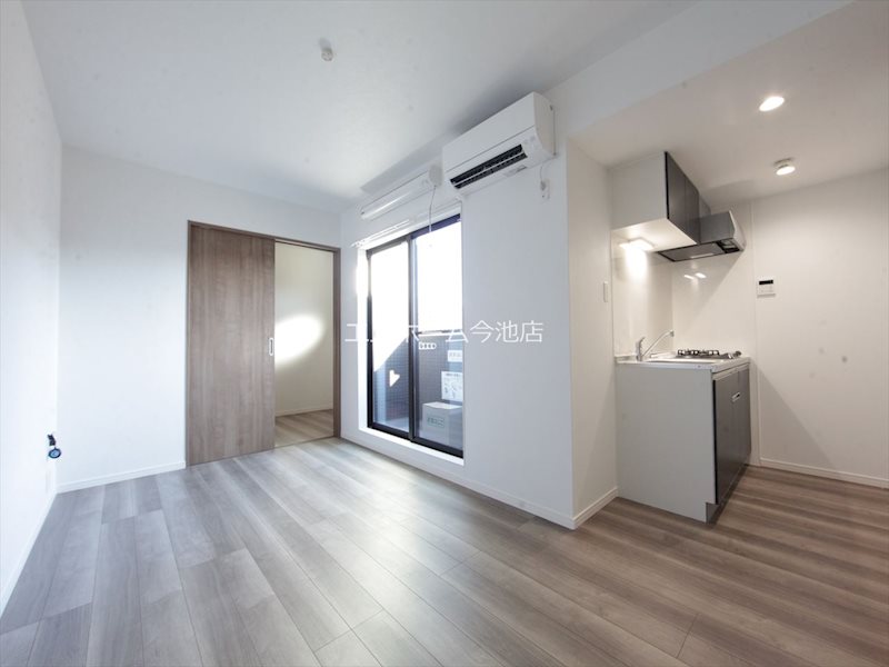 居室・リビング　LDK8.0帖　エアコン付　同仕様写真