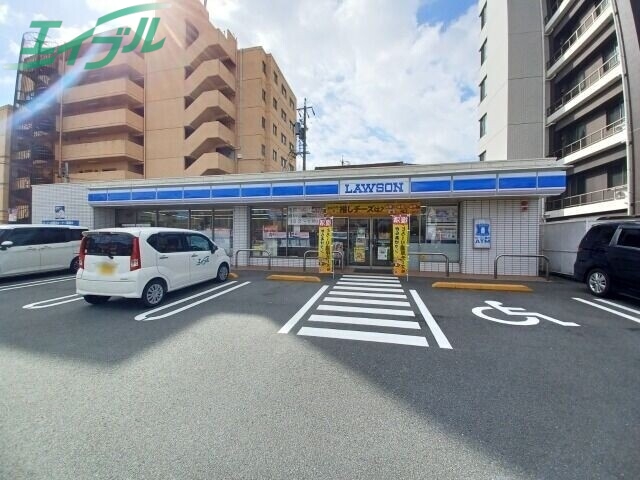 コンビニ　ローソン伊勢岩渕店（コンビニ）まで398m
