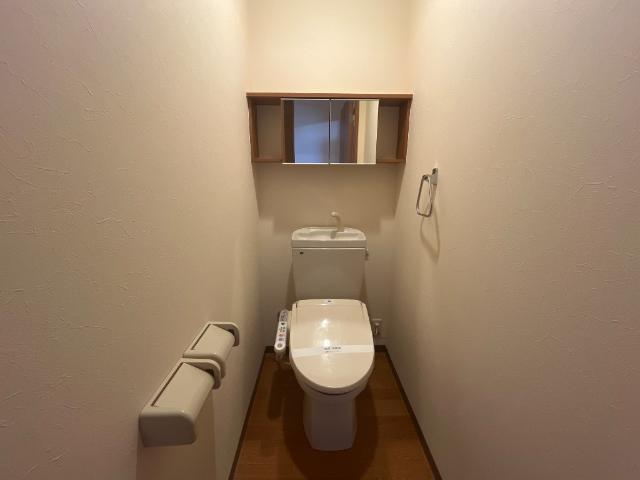 トイレ　シャワー付トイレ
