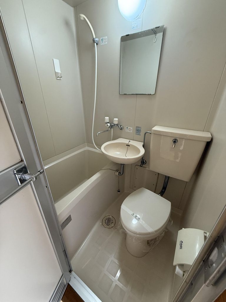 バス・シャワールーム