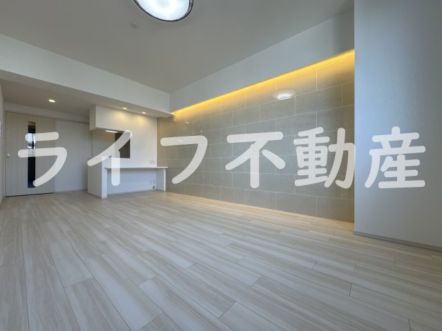 居室・リビング　こちらのリビングで趣味の時間をお楽しみください