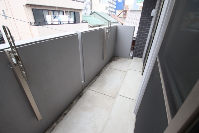 バルコニー　※別室の参考写真の為、現況優先です。