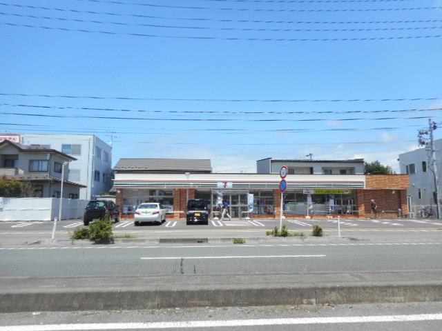 コンビニ　セブンイレブン秋田広面屋敷田店（コンビニ）まで240m