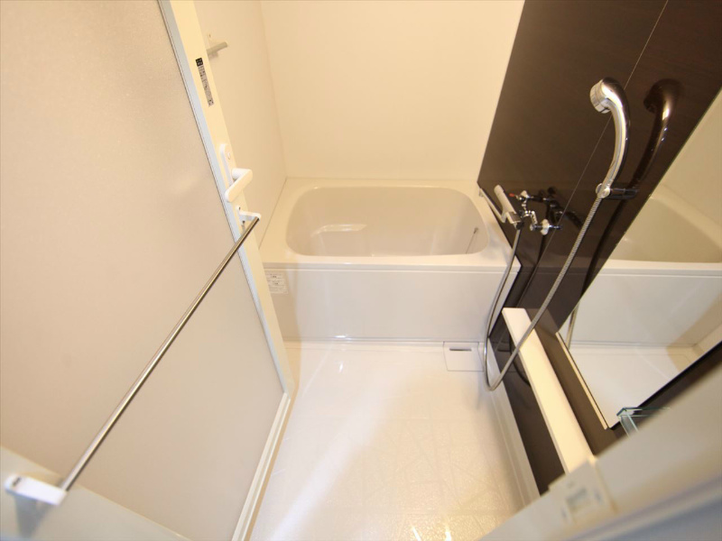 バス・シャワールーム　浴室暖房乾燥機付　24時間換気機能付バスルーム