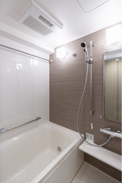 バス・シャワールーム