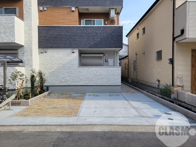 駐車場　敷地内駐車場