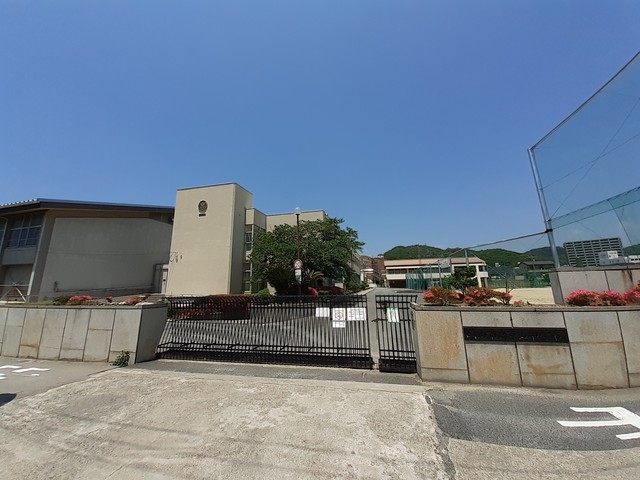 中学校　岡山市立　　　　　　京山中学校（中学校）まで1600m