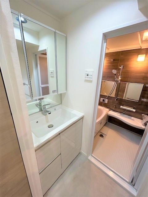 洗面設備　洗面所