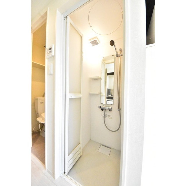 バス・シャワールーム　当社提携の為、どこよりも安く早く安心してご契約できます。