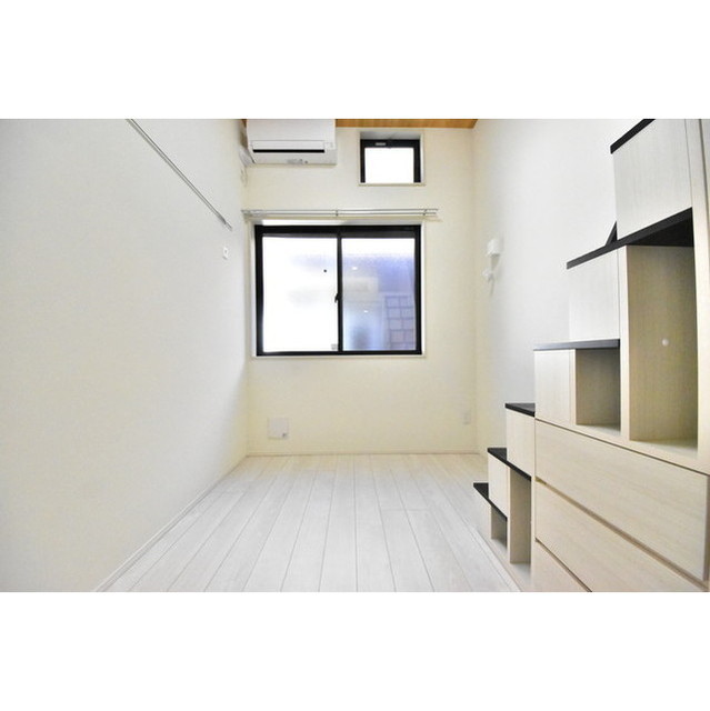 居室・リビング　当社提携の為、どこよりも安く早く安心してご契約できます。