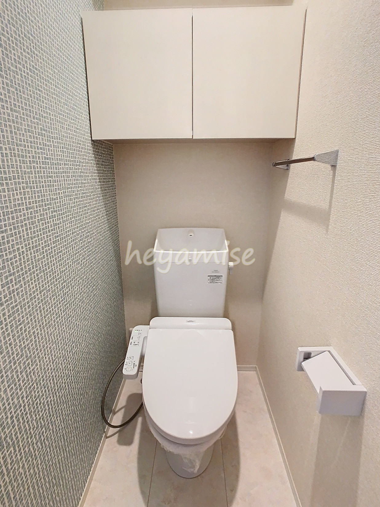 トイレ　※写真は同系モデルです