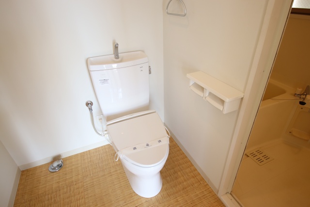 トイレ　別室の参考写真です。※現況優先