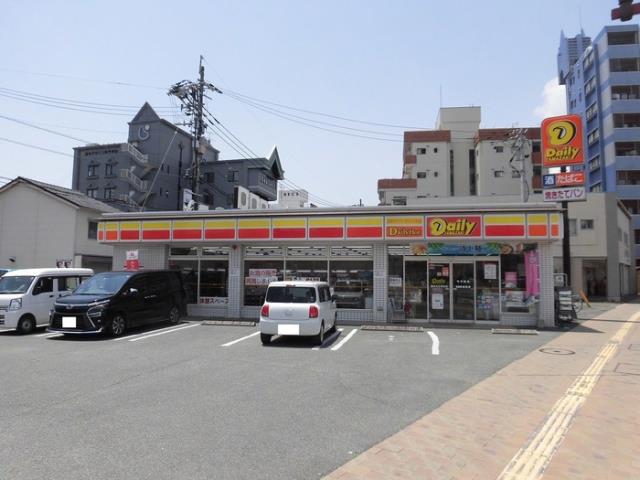 コンビニ　デイリーヤマザキ　大江本町店（コンビニ）まで200m