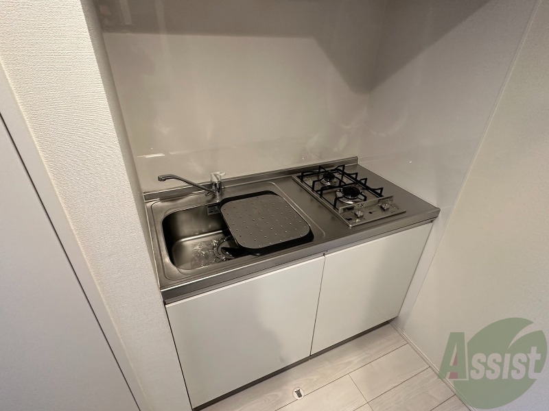 キッチン　キッチンは綺麗で調理スペースもしっかりございます。