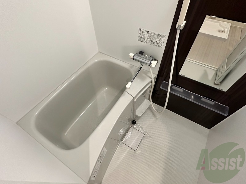 バス・シャワールーム　浴室は綺麗でゆったりとお過ごしいただけます。