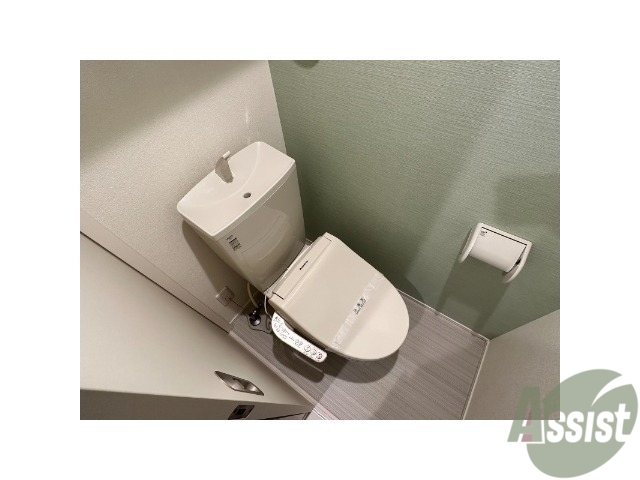 トイレ　トイレは綺麗でウォッシュレットも付いて快適にお使い頂けます。