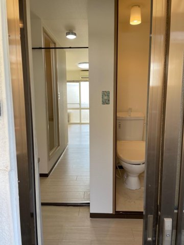 玄関　玄関からの眺望です！キレイです♪