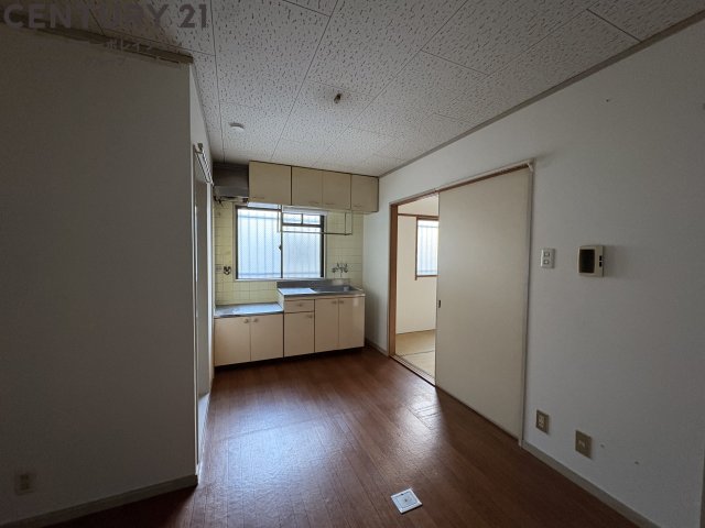 居室・リビング　エアコン付きです