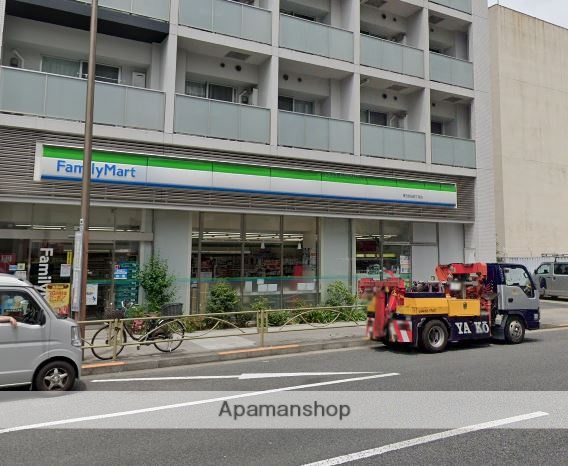 コンビニ　ファミリーマート（コンビニ）まで578m