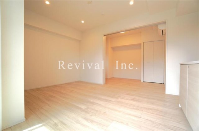 その他部屋・スペース　各居室に収納がございます