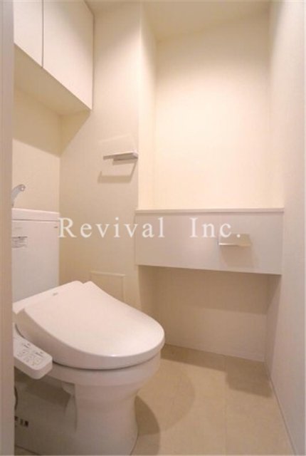 トイレ　シャワートイレでございます