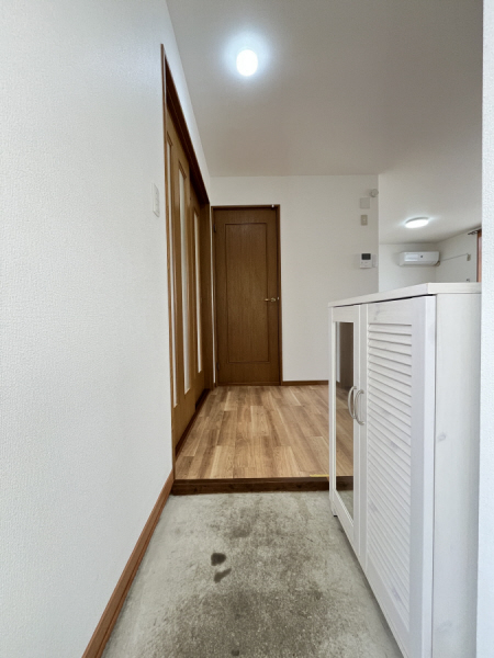 ラトゥール広畑の玄関写真
