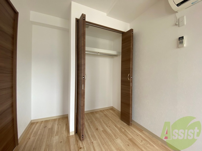 収納　寝室の収納です。部屋がすっきり片付きます。