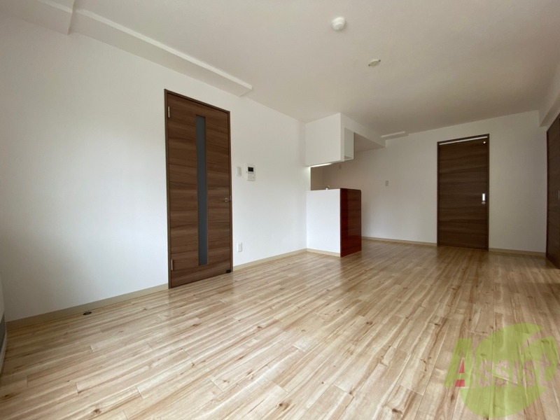 居室・リビング　広くてキレイなお部屋が広がっていて、充実した生活が送れそう。