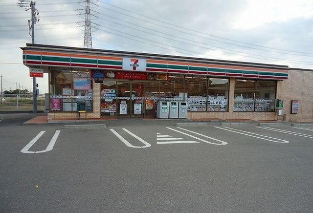 その他　セブンイレブン西尾巨海町店まで750m