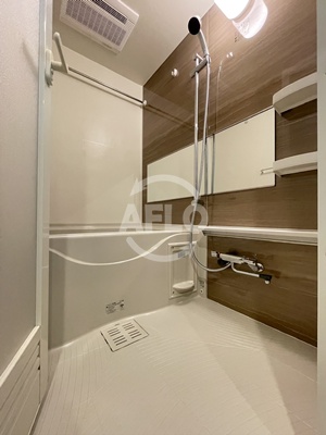 バス・シャワールーム　リヴェント難波ウエスト　浴室乾燥機