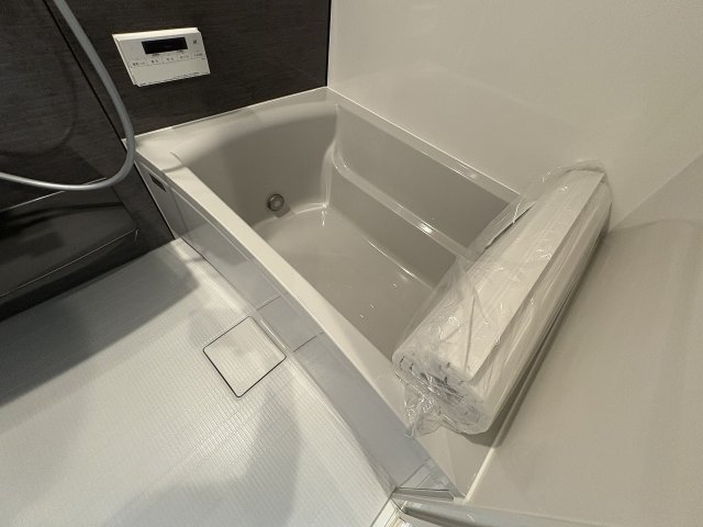 バス・シャワールーム　落ち着いた空間のお風呂です