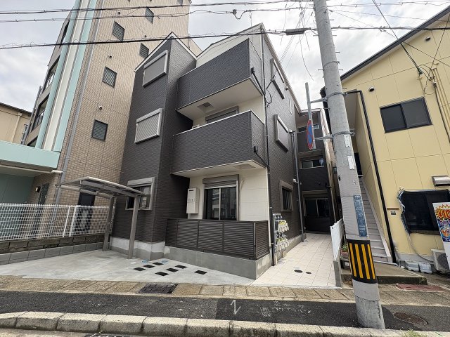 建物外観　外観は落ち着いています