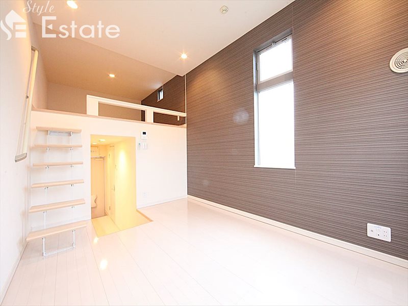 居室・リビング　内装