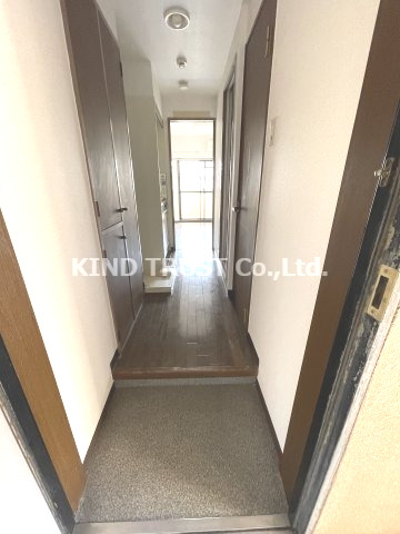 玄関　落ち着いた玄関です