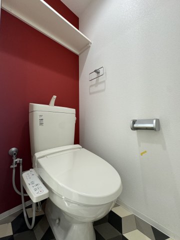 トイレ　別号室写真