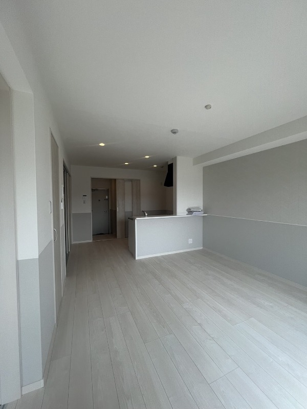 居室・リビング　明るいリビングです。