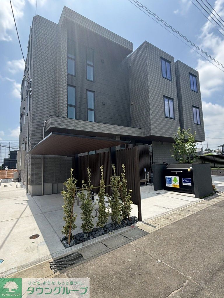 建物外観　エントランス