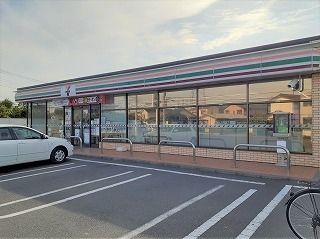 コンビニ　セブンイレブン（コンビニ）まで350m