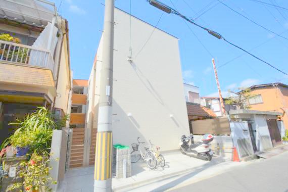 建物外観　綺麗な外観の素敵なお部屋があなたを待っています。