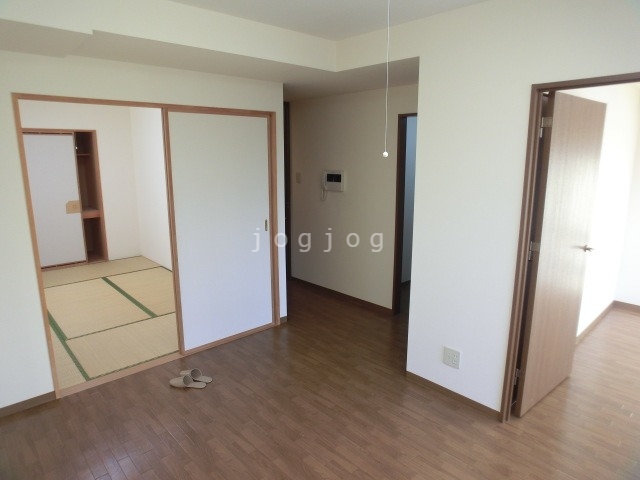 居室・リビング　同号室タイプ写真